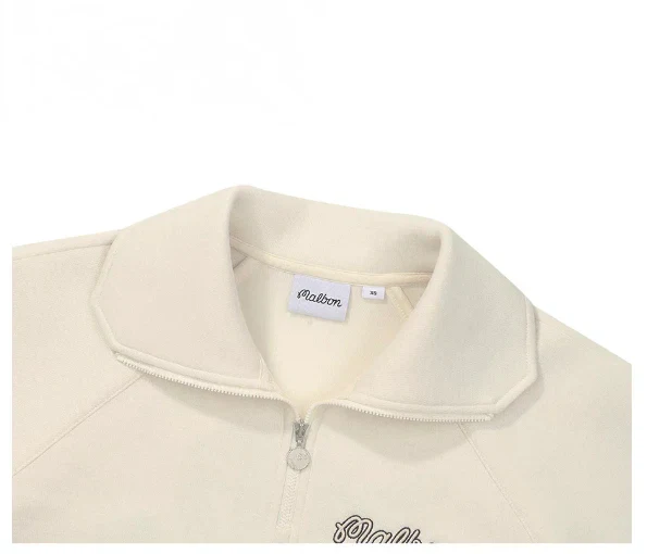 Malbon Women Golf Polo Sweatshirt Stand Collar Casual Jacket 2025 Autumn Winter Beige collar and logo detail
