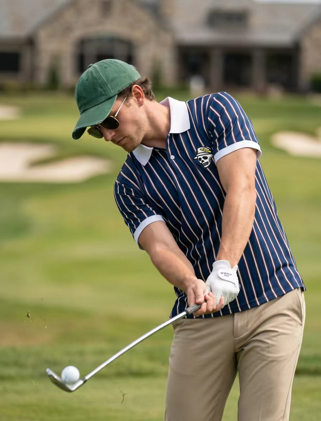 Devereux men’s golf swing model view