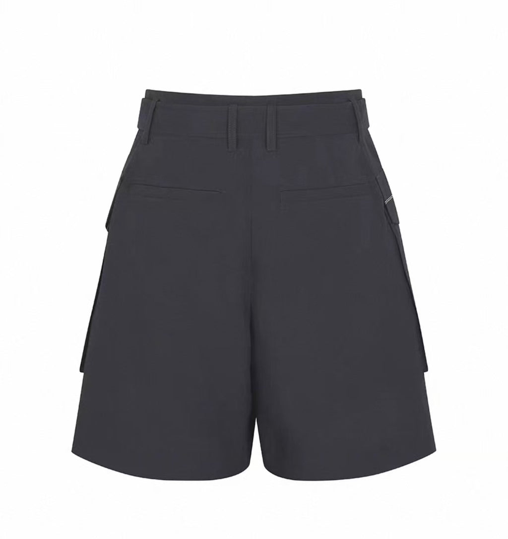 Malbon Women's Breathable Cargo Golf Shorts Black cargo golf shorts model-wearing view