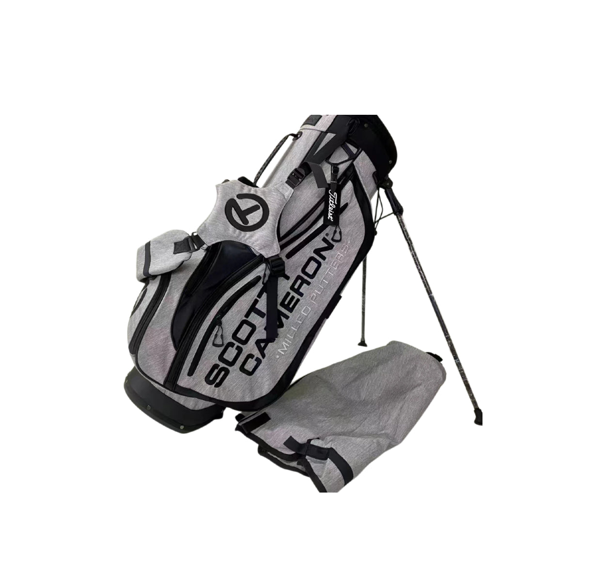 Rear view of the Scotty Cameron Pathfinder Heather-Gray bag showing the padded double shoulder straps and the specific putter well structure designed for easy access and protection.